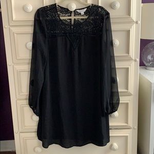 Black long sleeve lace shift dress